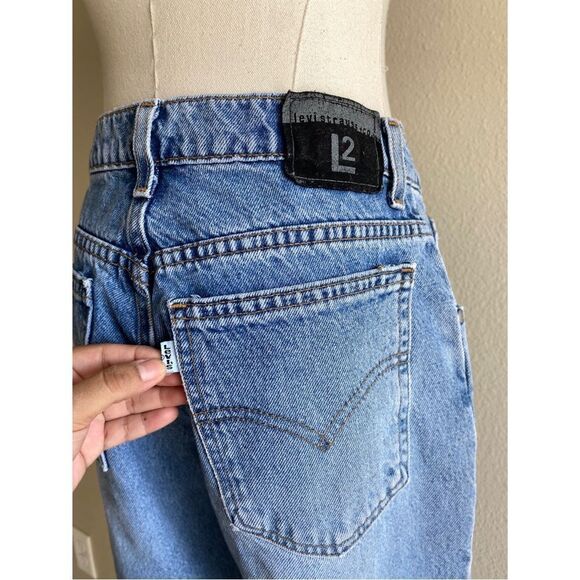 Levi's L2 vintage 90s high rise flare wide leg jeans - Picture 6 of 9
